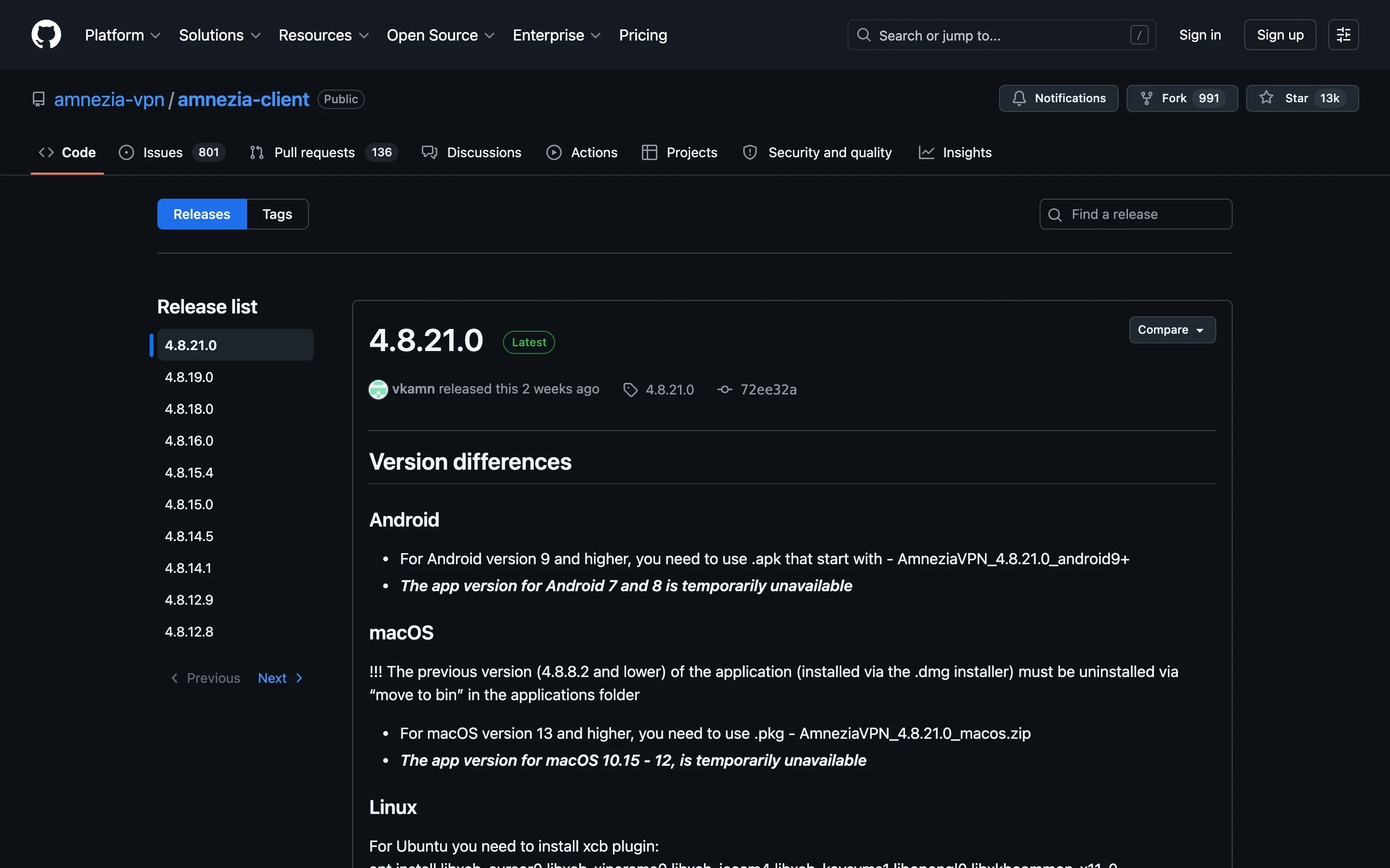 Страница релизов Amnezia на GitHub: список версий слева и последний релиз с файлами для macOS и Android